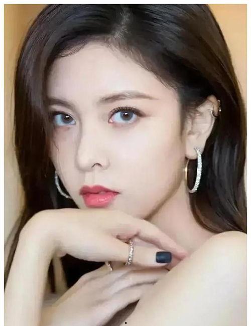 男女艺人最新情感爆料视频,男女艺人恋情揭秘